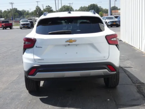More photos of 2025 Chevrolet Trax LT at Pettijohn Ford of Trenton, MO