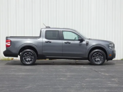 Photos of 2026 Ford Maverick XLT for sale in Trenton, MO at Pettijohn Ford of Trenton