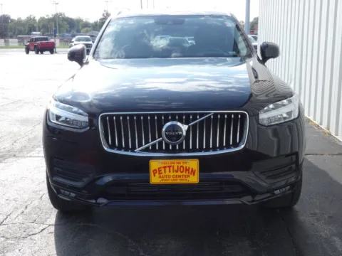 More photos of 2022 Volvo XC90 T6 Momentum at Pettijohn Ford of Trenton, MO
