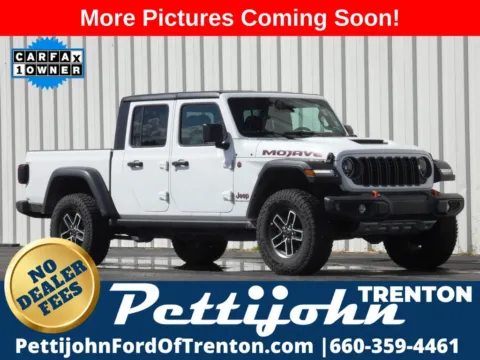 White 2026 Jeep Gladiator Mojave for sale in Trenton, MO