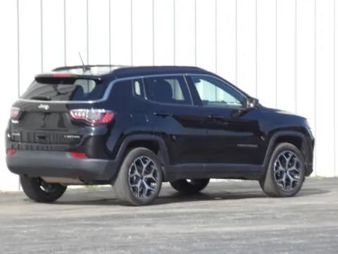 Another view of 2025 Jeep Compass Limited for sale in Trenton, MO at Pettijohn Ford of Trenton