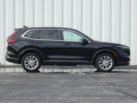 Photos of 2024 Honda CR-V EX for sale in Trenton, MO at Pettijohn Ford of Trenton