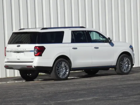 Another view of 2023 Ford Expedition Max Limited for sale in Trenton, MO at Pettijohn Ford of Trenton