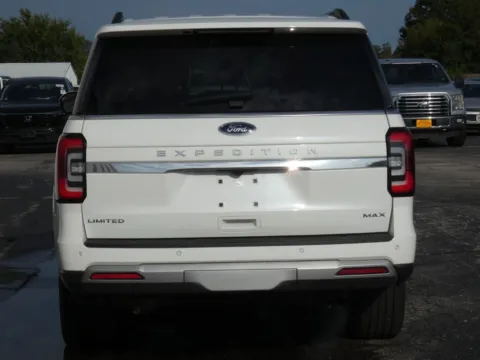 More photos of 2023 Ford Expedition Max Limited at Pettijohn Ford of Trenton, MO