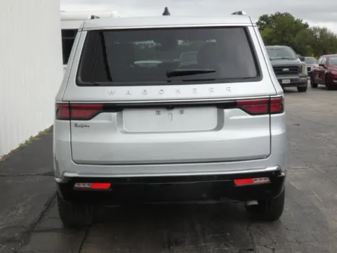 More photos of 2025 Jeep Wagoneer Series II at Pettijohn Ford of Trenton, MO