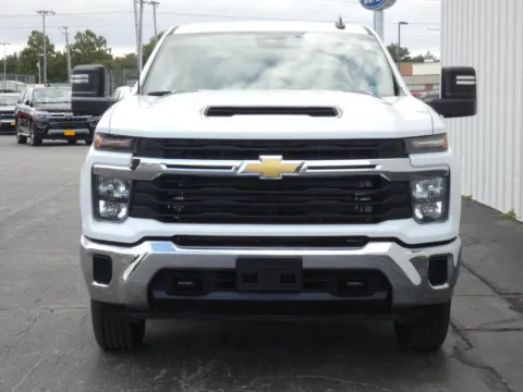 More photos of 2026 Chevrolet Silverado 2500 HD LT at Pettijohn Ford of Trenton, MO