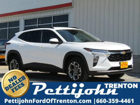 White 2025 Chevrolet Trax LT for sale in Trenton, MO
