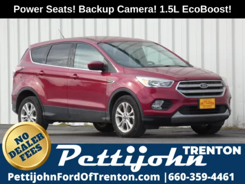 Red 2017 Ford Escape SE for sale in Trenton, MO