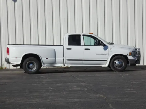 Photos of 2005 Dodge Ram 3500 SLT for sale in Trenton, MO at Pettijohn Ford of Trenton