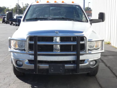 More photos of 2005 Dodge Ram 3500 SLT at Pettijohn Ford of Trenton, MO