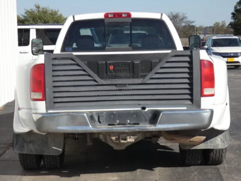 More photos of 2005 Dodge Ram 3500 SLT at Pettijohn Ford of Trenton, MO