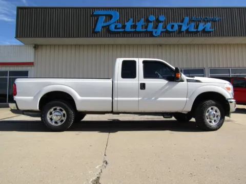 Photos of 2016 Ford F-250SD XL for sale in Trenton, MO at Pettijohn Ford of Trenton
