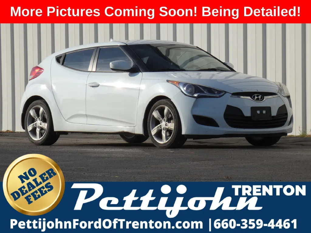 White 2015 Hyundai Veloster for sale in Trenton, MO
