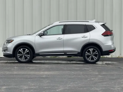 More photos of 2018 Nissan Rogue SL at Pettijohn Ford of Trenton, MO