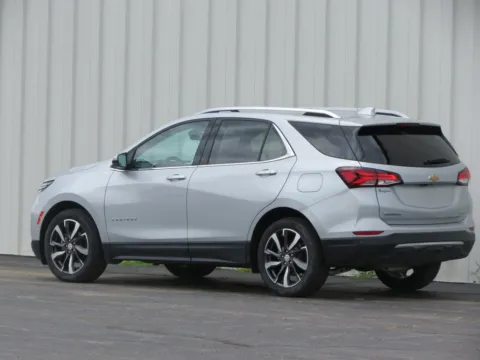More photos of 2022 Chevrolet Equinox Premier at Pettijohn Ford of Trenton, MO