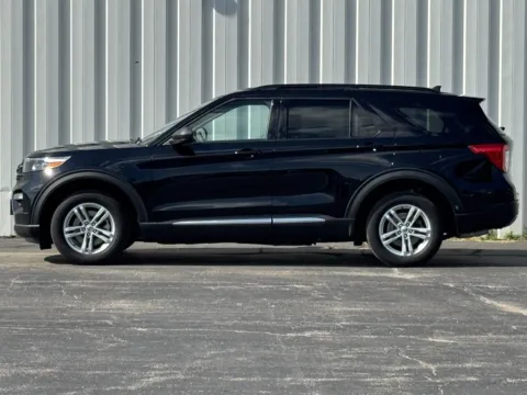 More photos of 2021 Ford Explorer XLT at Pettijohn Ford of Trenton, MO