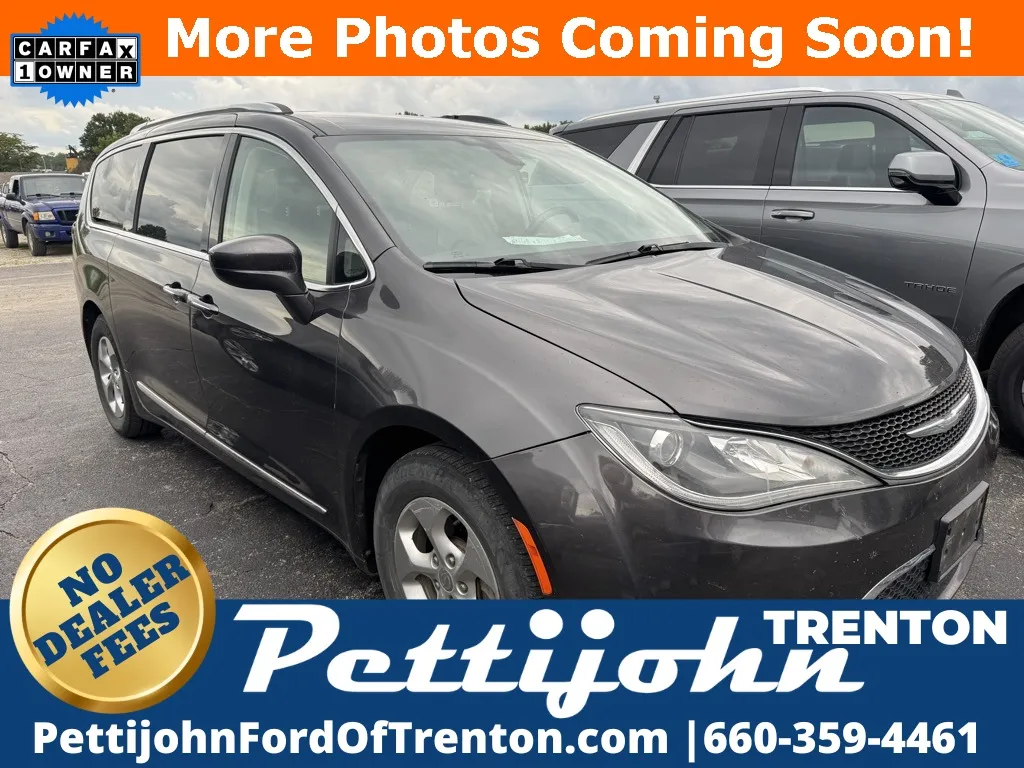 2017 Chrysler Pacifica Touring L Plus for sale in Trenton, MO