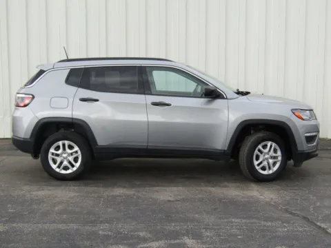 Photos of 2021 Jeep Compass Sport for sale in Trenton, MO at Pettijohn Ford of Trenton