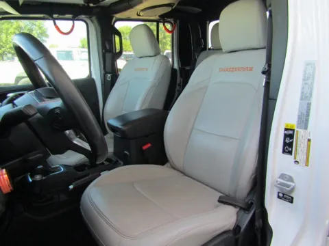 More photos of 2021 Jeep Gladiator Mojave at Pettijohn Ford of Trenton, MO