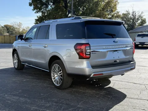 More photos of 2023 Ford Expedition Max Limited at Pettijohn Ford of Trenton, MO