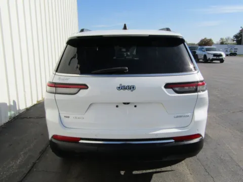 More photos of 2021 Jeep Grand Cherokee L Limited at Pettijohn Ford of Trenton, MO