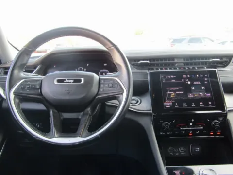 More photos of 2021 Jeep Grand Cherokee L Limited at Pettijohn Ford of Trenton, MO