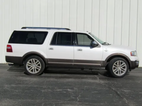 Photos of 2016 Ford Expedition EL King Ranch for sale in Trenton, MO at Pettijohn Ford of Trenton