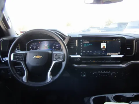 More photos of 2024 Chevrolet Silverado 1500 LT at Pettijohn Ford of Trenton, MO