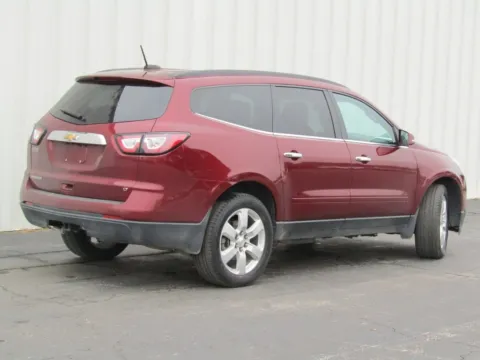 Another view of 2017 Chevrolet Traverse LT for sale in Trenton, MO at Pettijohn Ford of Trenton