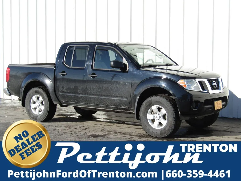 Black 2012 Nissan Frontier SV for sale in Trenton, MO