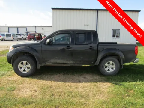 Photos of 2012 Nissan Frontier SV for sale in Trenton, MO at Pettijohn Ford of Trenton