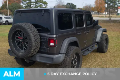 More photos of 2021 Jeep Wrangler Unlimited Willys at ALM Hyundai Lumberton, NC