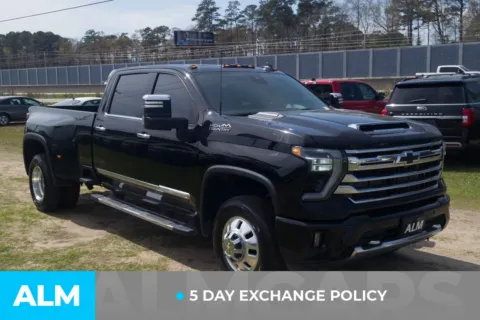 Another view of 2024 Chevrolet Silverado 3500HD High Country for sale in Lumberton, NC at ALM Hyundai Lumberton