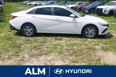More photos of 2026 Hyundai Elantra SE at ALM Hyundai Lumberton, NC