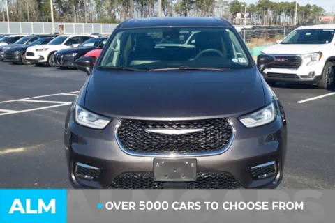 Another view of 2023 Chrysler Pacifica Touring L for sale in Lumberton, NC at ALM Hyundai Lumberton