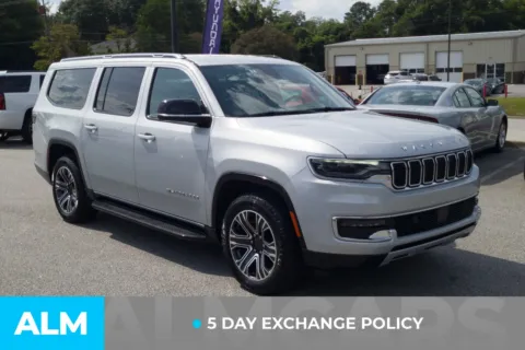 More photos of 2023 Jeep Wagoneer L Series II at ALM Hyundai Lumberton, NC
