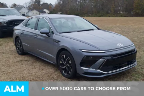 Another view of 2024 Hyundai Sonata SEL for sale in Lumberton, NC at ALM Hyundai Lumberton