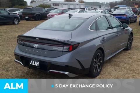 More photos of 2024 Hyundai Sonata SEL at ALM Hyundai Lumberton, NC
