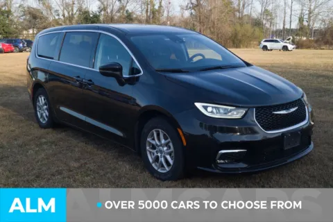 Another view of 2023 Chrysler Pacifica Touring L for sale in Lumberton, NC at ALM Hyundai Lumberton