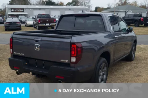 More photos of 2023 Honda Ridgeline RTL-E at ALM Hyundai Lumberton, NC