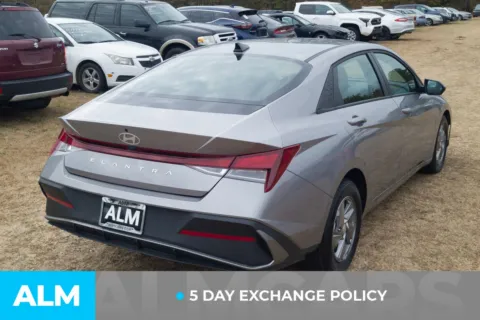 More photos of 2025 Hyundai Elantra SE at ALM Hyundai Lumberton, NC