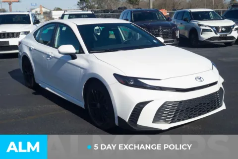 More photos of 2025 Toyota Camry SE at ALM Hyundai Lumberton, NC