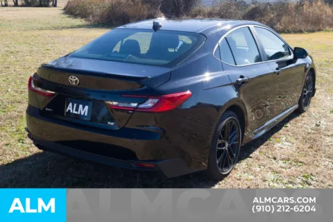More photos of 2025 Toyota Camry SE at ALM Hyundai Lumberton, NC