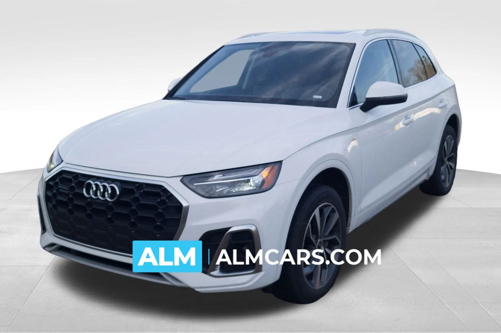 2024 Audi Q5 Premium Plus's photo