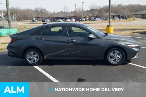 More photos of 2025 Hyundai Elantra SE at ALM Hyundai Lumberton, NC
