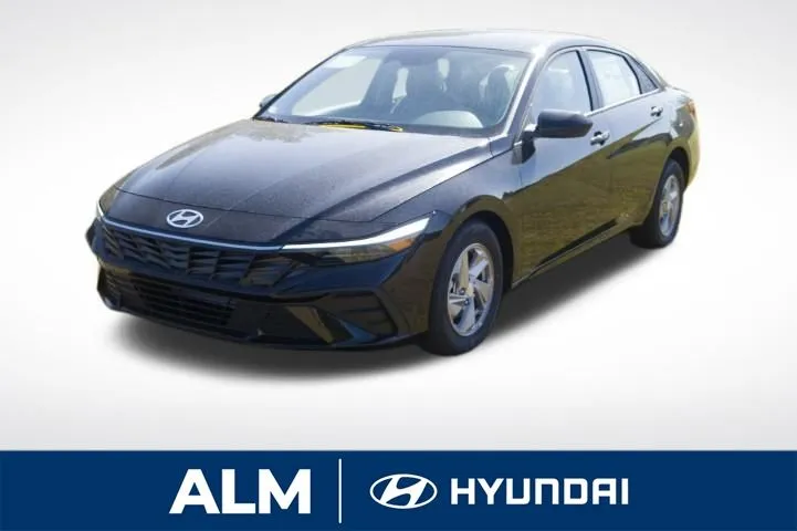 2026 Hyundai Elantra SE's photo