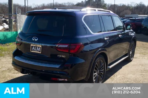 More photos of 2022 INFINITI QX80 LUXE at ALM Hyundai Lumberton, NC