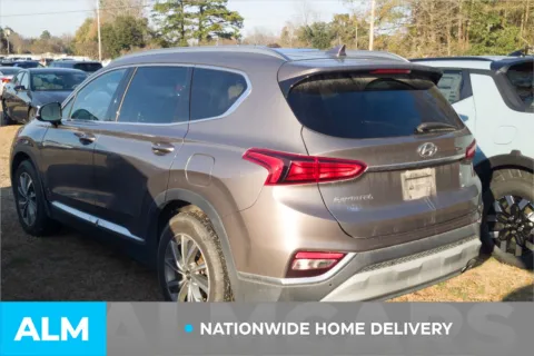 More photos of 2019 Hyundai Santa Fe SEL at ALM Hyundai Lumberton, NC