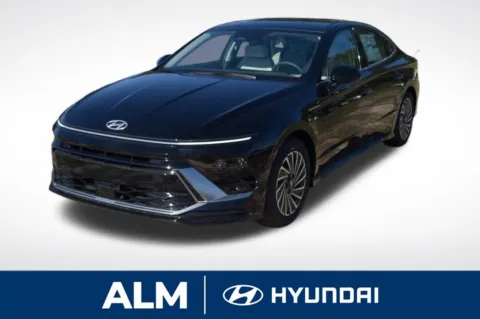 Black 2026 Hyundai Sonata Hybrid SEL for sale in Lumberton, NC