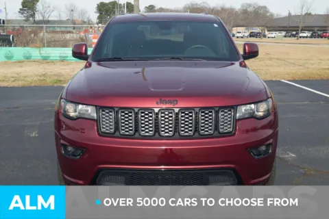Photos of 2019 Jeep Grand Cherokee Altitude for sale in Lumberton, NC at ALM Hyundai Lumberton